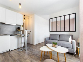 1BDR 4P Stunning Views in Paris Canal St Martin